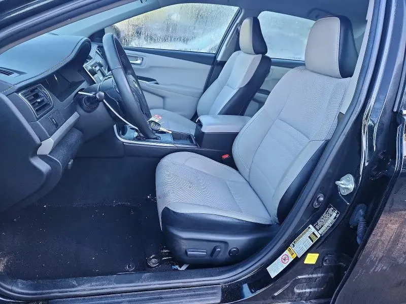 2017 TOYOTA CAMRY SE  