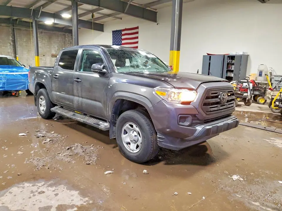 2019 TOYOTA TACOMA SR V6  
