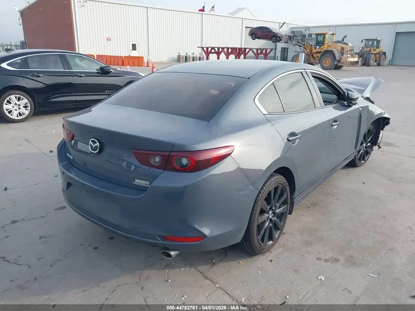 2022 MAZDA MAZDA3 CARBON EDITION