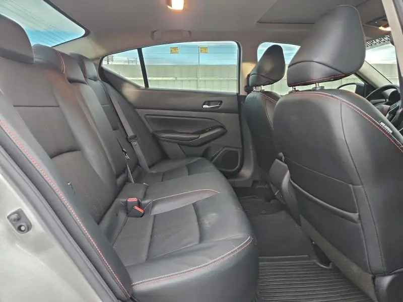 2024 NISSAN ALTIMA SR  