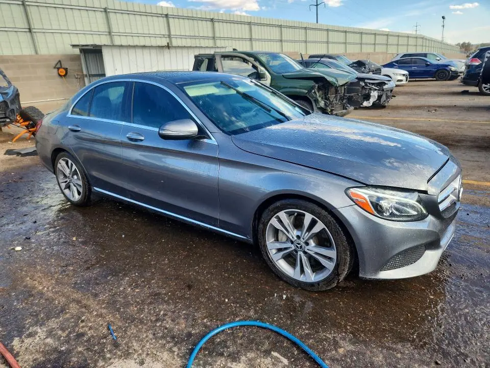 2017 MERCEDES-BENZ C 300  