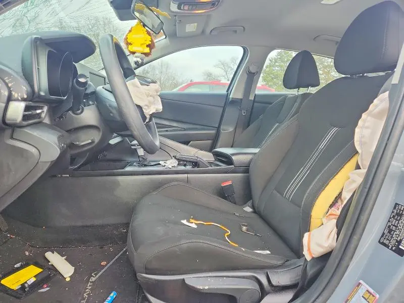 2023 HYUNDAI ELANTRA SEL  