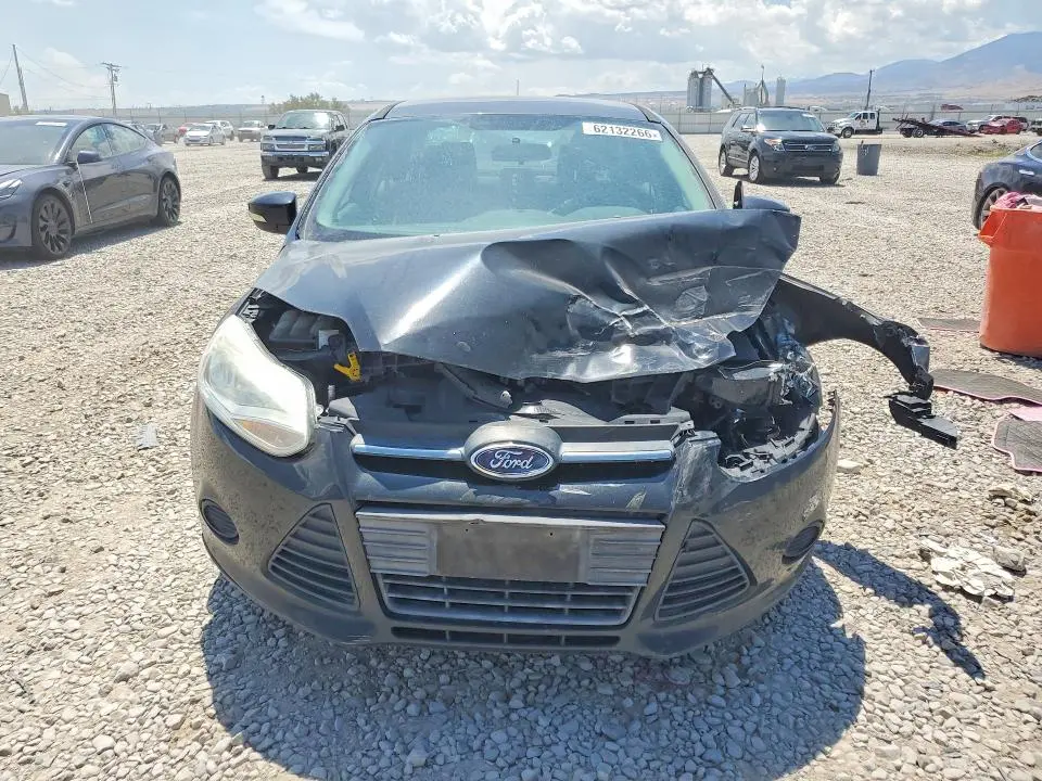 2013 FORD FOCUS SE  
