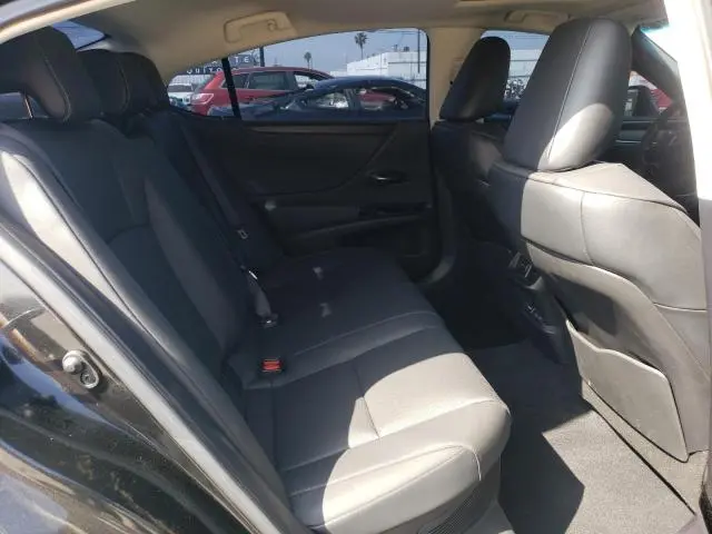2024 LEXUS ES 300H BASE  