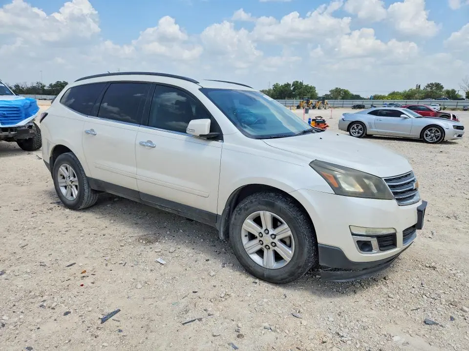 2014 CHEVROLET TRAVERSE LT  