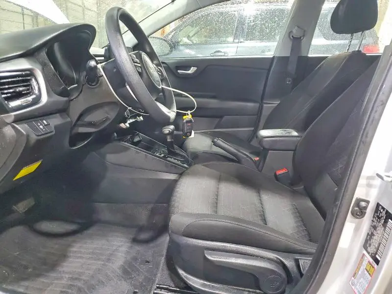 2022 KIA RIO S  