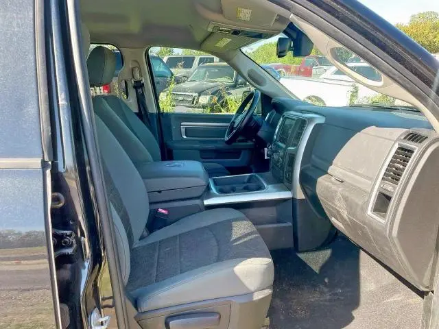 2018 RAM 1500 SLT