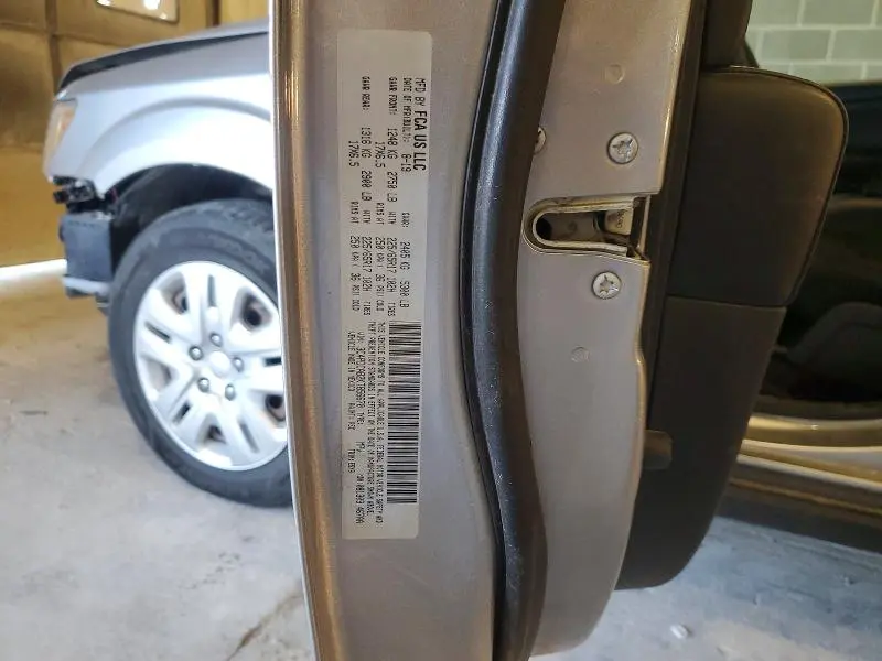 2019 DODGE JOURNEY SE  