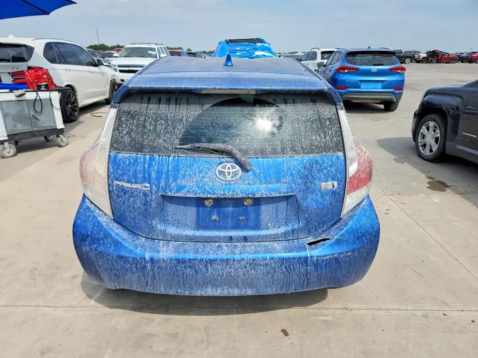 2016 TOYOTA PRIUS C ONE  