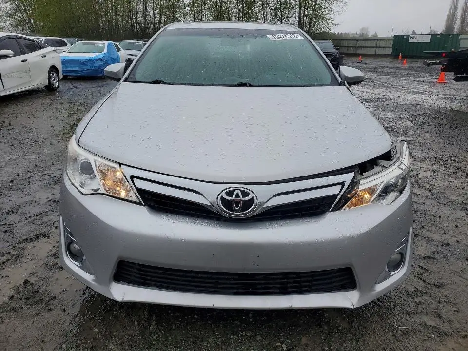 2012 TOYOTA CAMRY XLE  