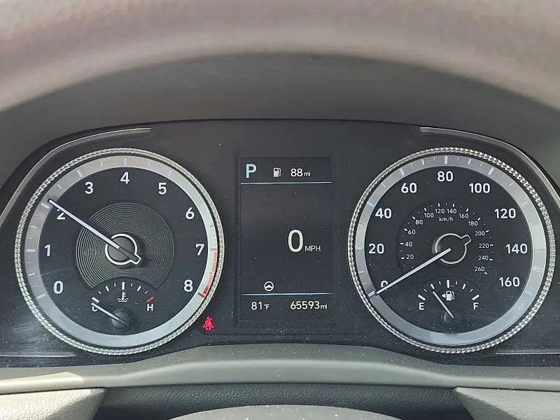 2023 HYUNDAI SONATA SEL  