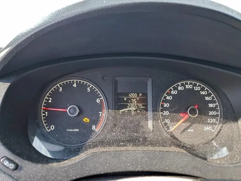 2014 VOLKSWAGEN JETTA BASE  