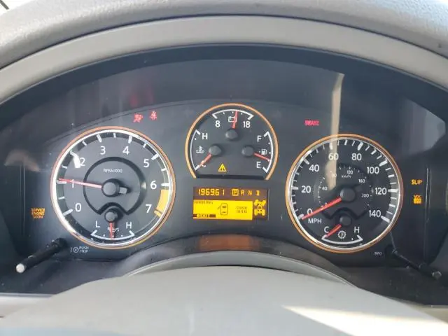 2010 NISSAN ARMADA SE