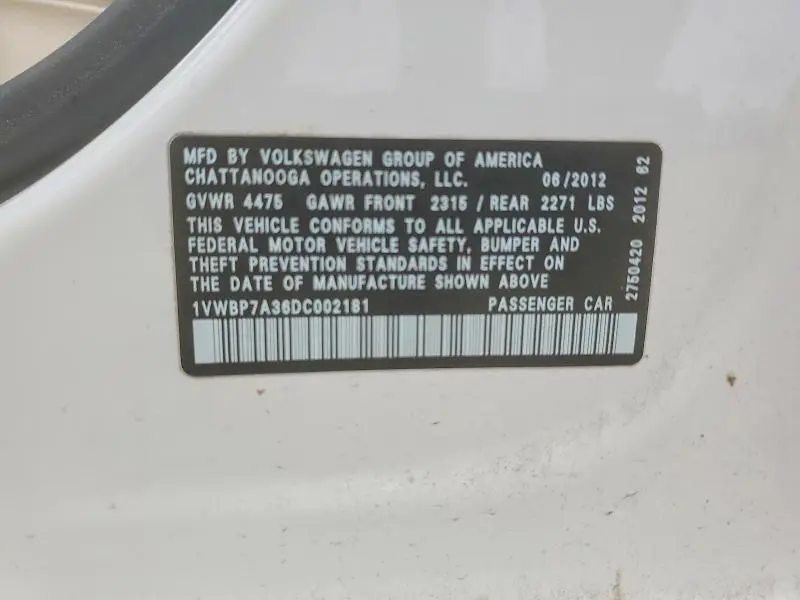 2013 VOLKSWAGEN PASSAT SE  