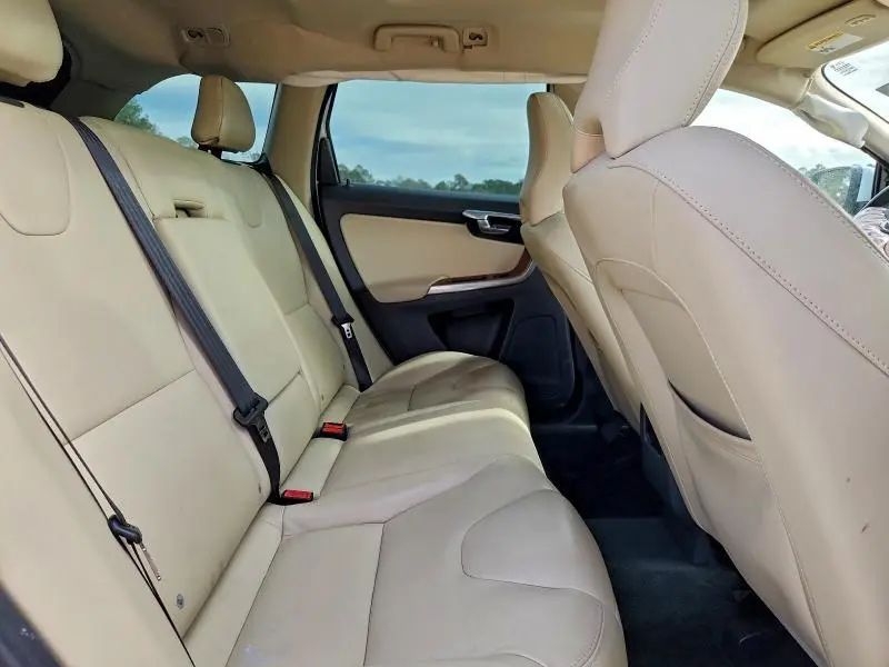 2017 VOLVO XC60 T5 INSCRIPTION  