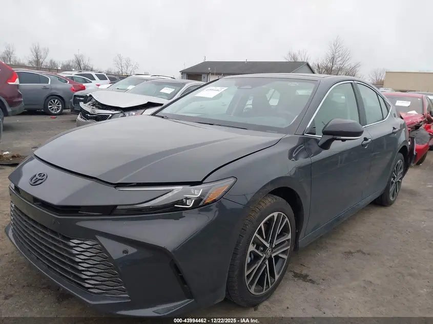 2026 TOYOTA CAMRY XLE