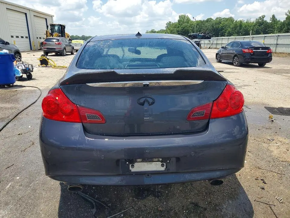 2010 INFINITI G37   