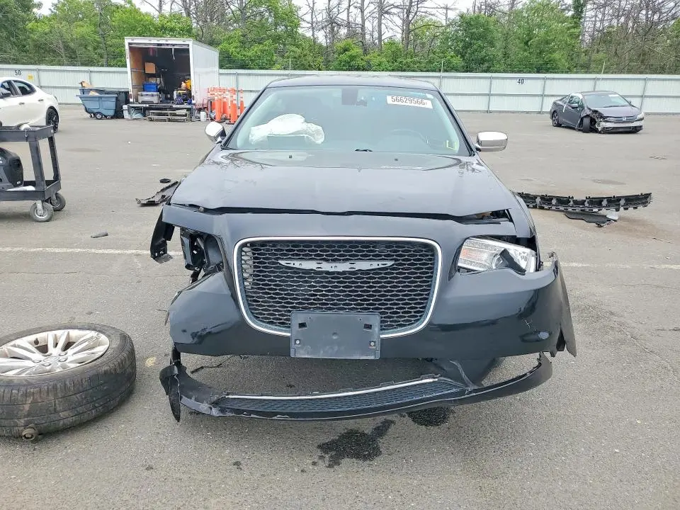 2018 CHRYSLER 300 TOURING  