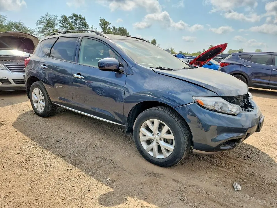 2013 NISSAN MURANO S  