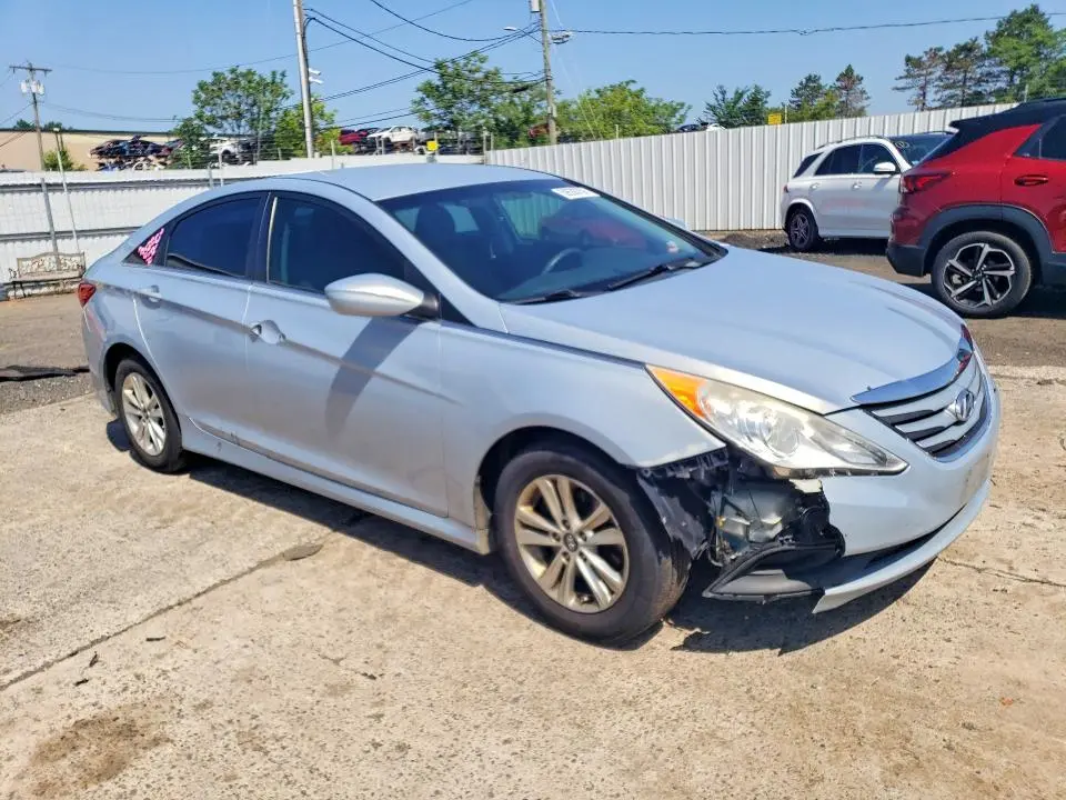 2014 HYUNDAI SONATA GLS  