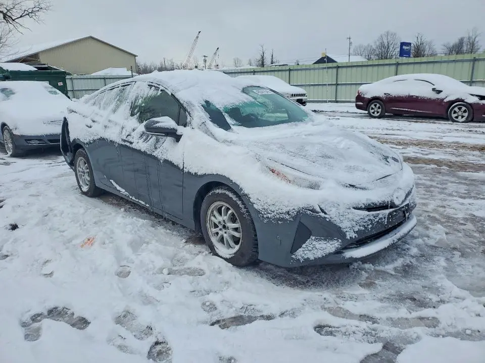 2016 TOYOTA PRIUS TWO  