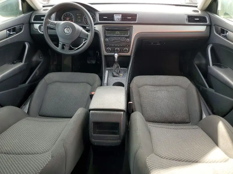 2012 VOLKSWAGEN PASSAT S  