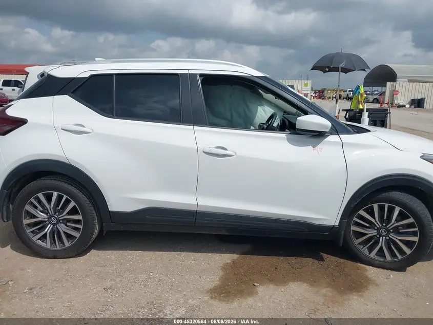 2021 NISSAN KICKS SV XTRONIC CVT