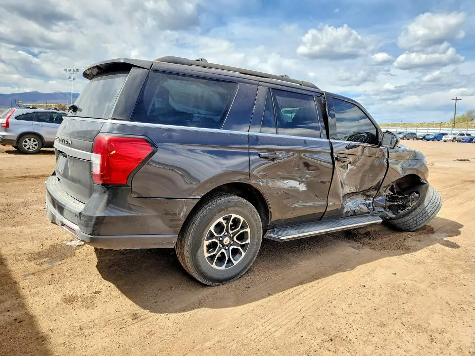 2023 FORD EXPEDITION XLT  