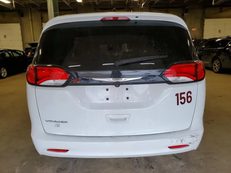 2023 CHRYSLER VOYAGER LX  
