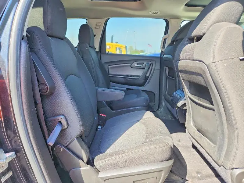 2011 CHEVROLET TRAVERSE LT  
