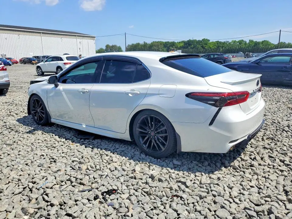 2020 TOYOTA CAMRY XSE  