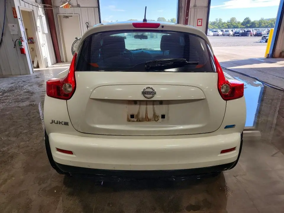 2014 NISSAN JUKE S  