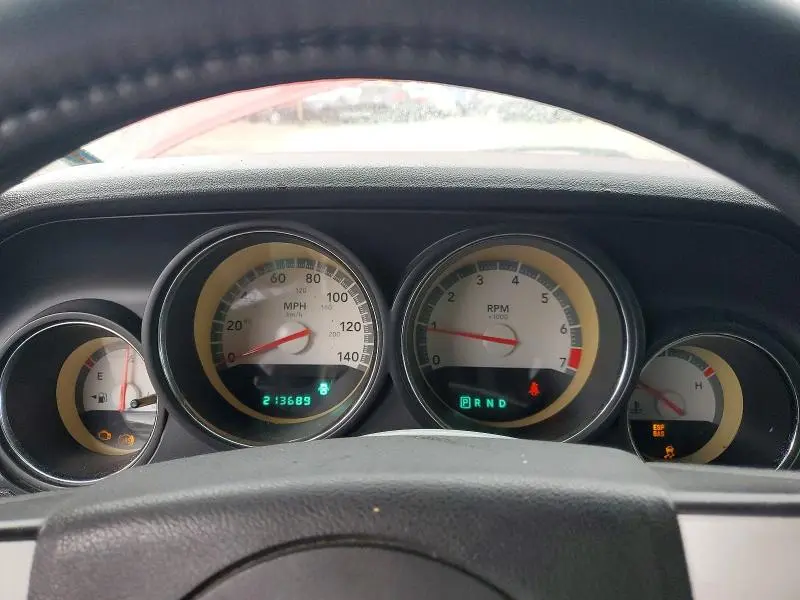 2010 DODGE CHALLENGER SE  