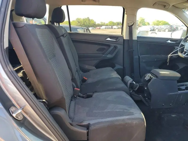 2018 VOLKSWAGEN TIGUAN S  