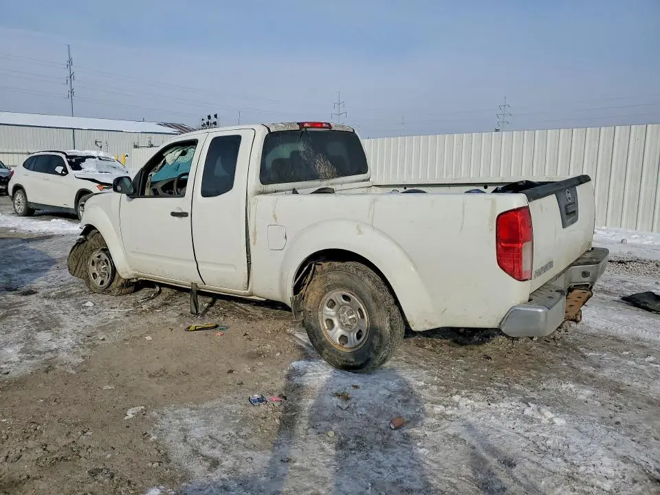 2015 NISSAN FRONTIER S  