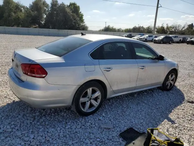 2013 VOLKSWAGEN PASSAT SE  