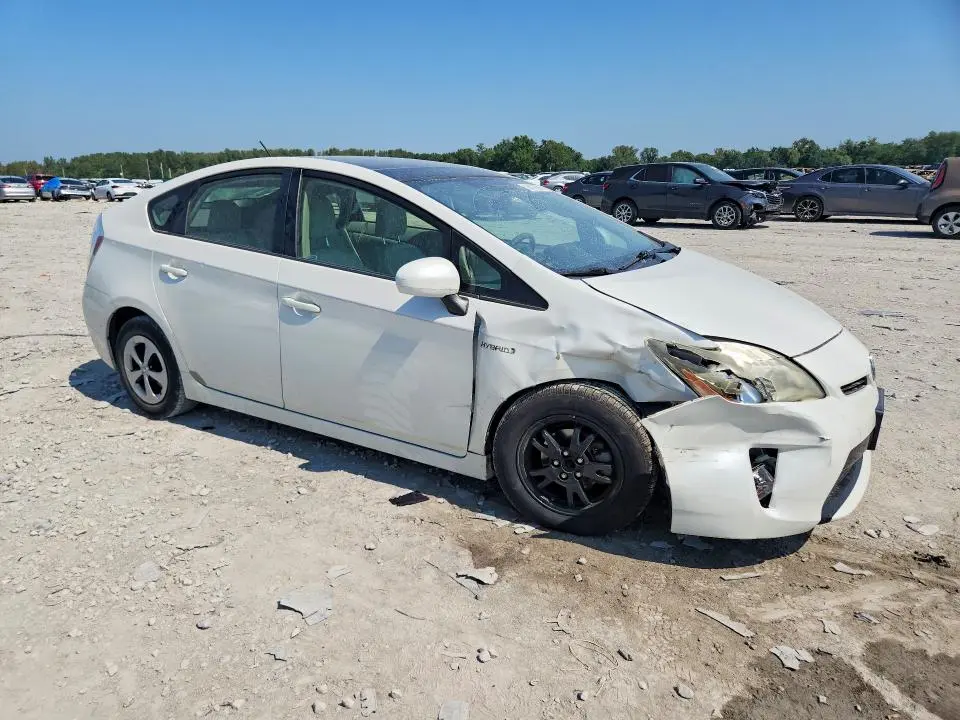 2013 TOYOTA PRIUS THREE  