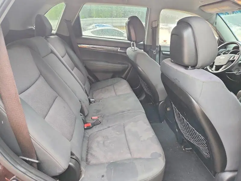 2012 KIA SORENTO LX  