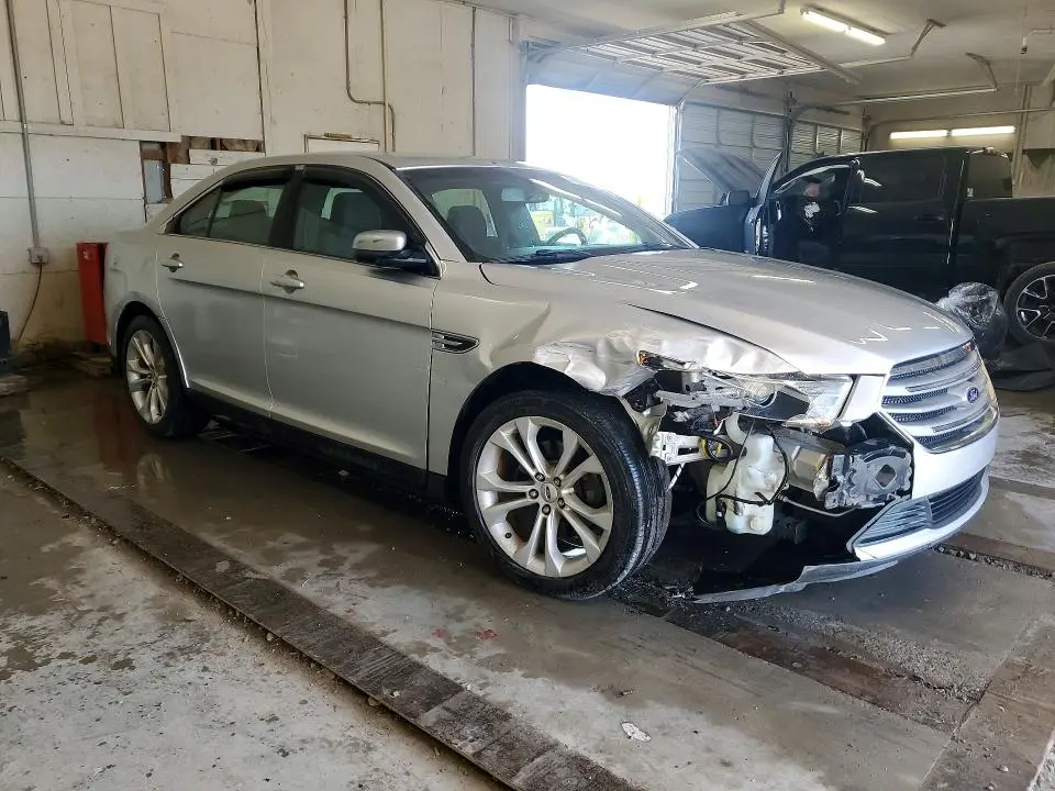 2013 FORD TAURUS SEL  