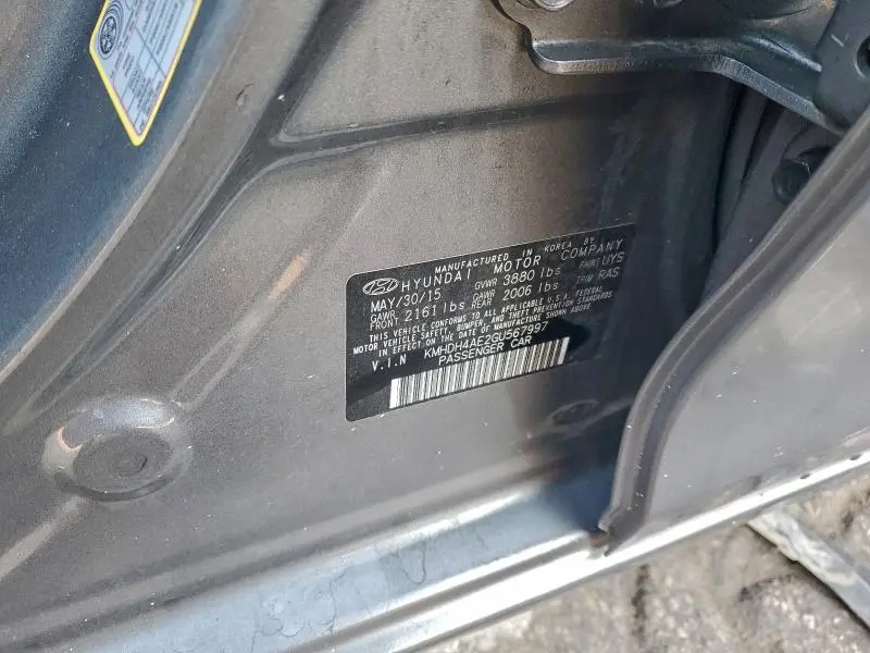 2016 HYUNDAI ELANTRA SE  