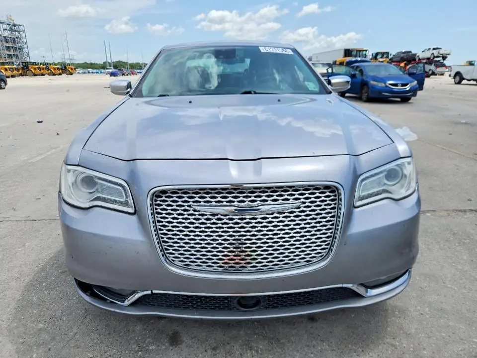 2015 CHRYSLER 300C   