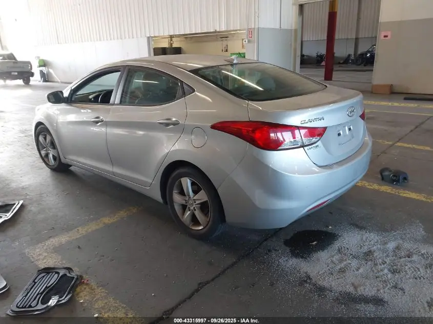 2013 HYUNDAI ELANTRA GLS