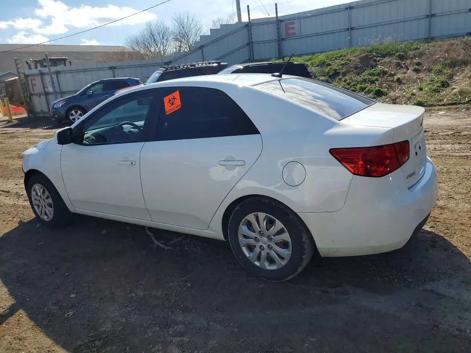 2013 KIA FORTE LX  