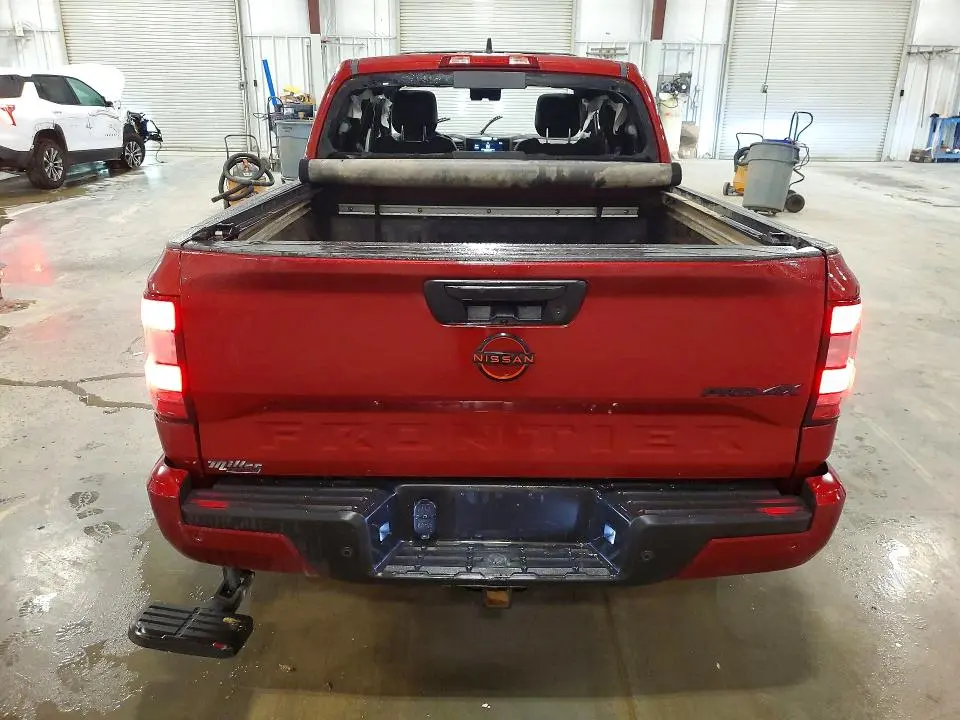 2024 NISSAN FRONTIER PRO-4X  