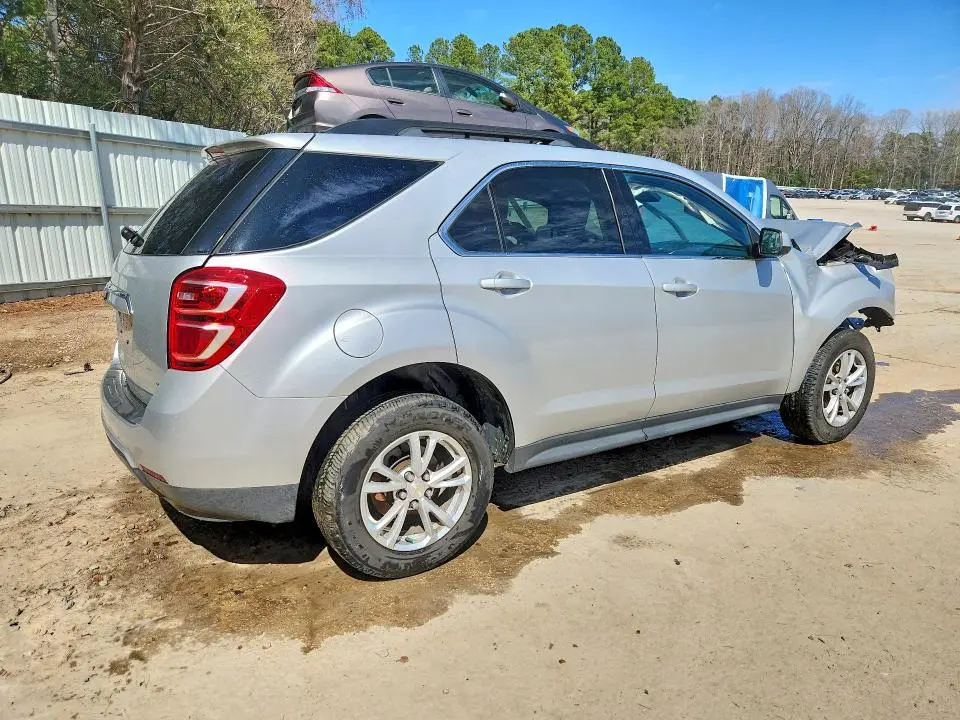 2017 CHEVROLET EQUINOX LT  