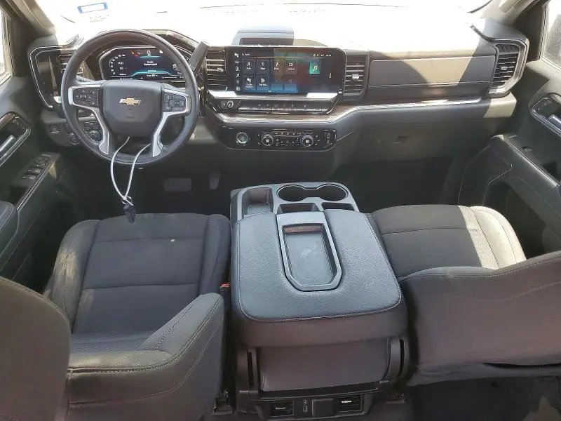 2023 CHEVROLET SILVERADO C1500 LT  