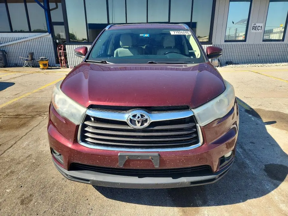 2016 TOYOTA HIGHLANDER XLE  