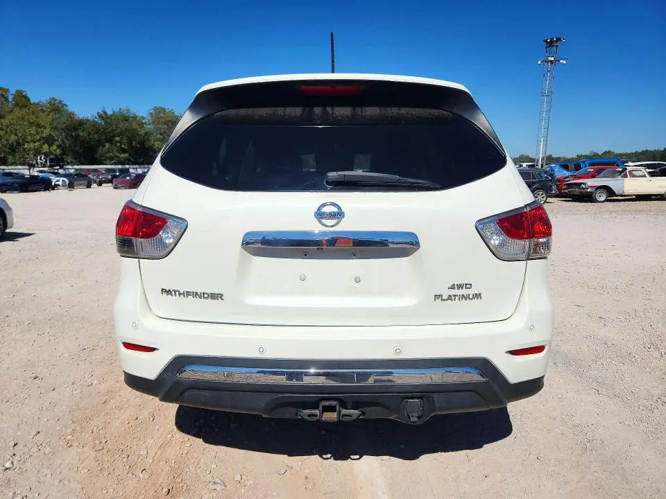2016 NISSAN PATHFINDER PLATINUM  