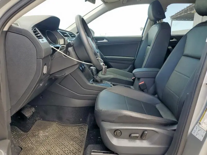 2020 VOLKSWAGEN TIGUAN SE  