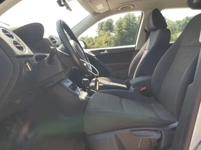 2017 VOLKSWAGEN TIGUAN S  
